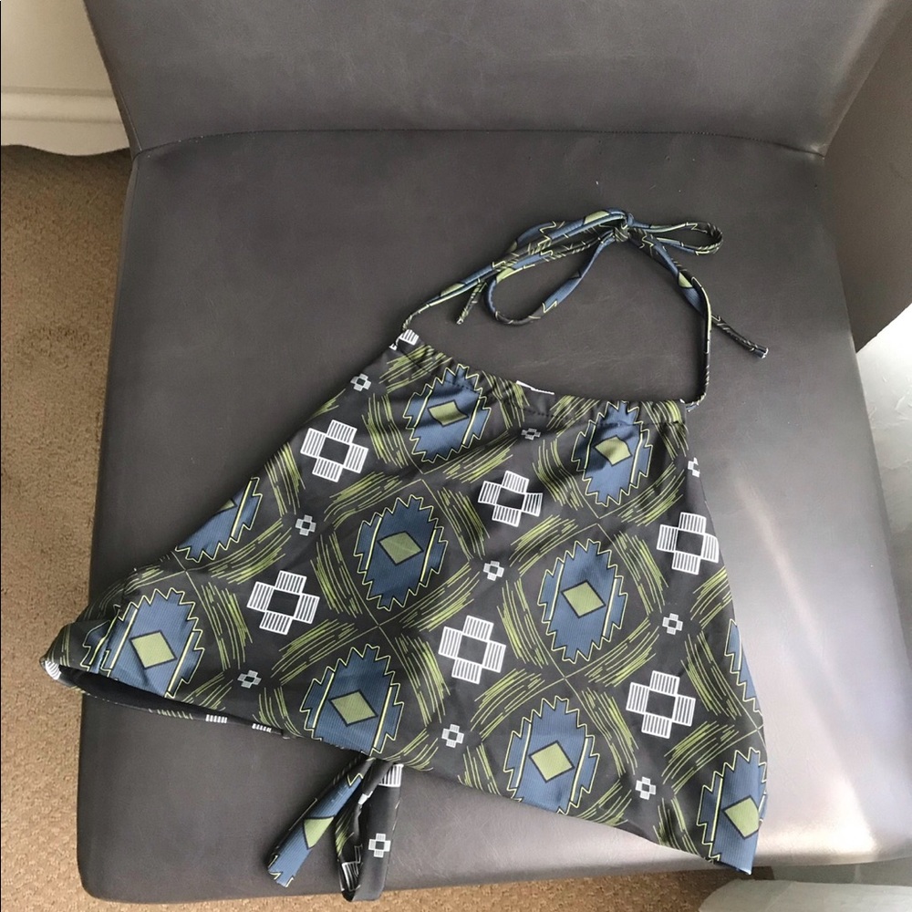 Halter bikini top